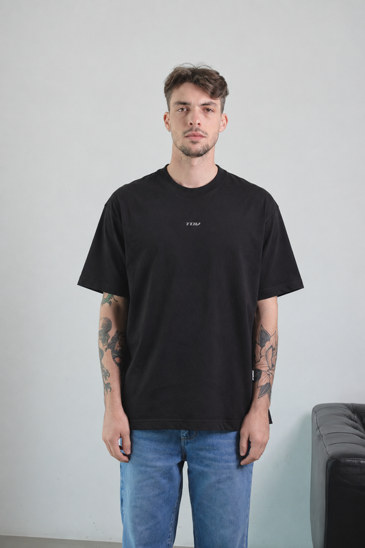 OVERSIZED TOV ESTAMPADA - NEGRO