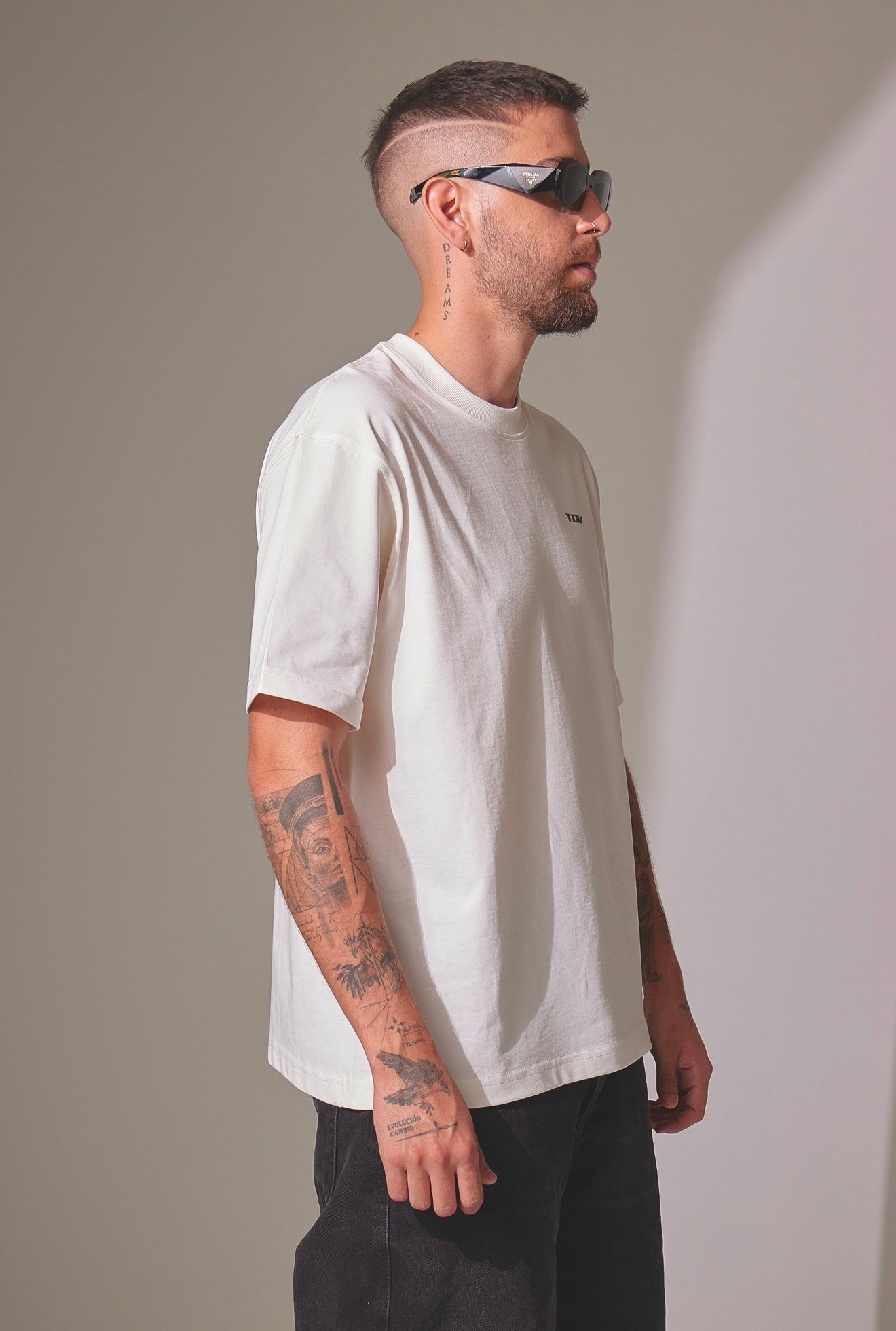 REGULAR FIT TOV - CREMA